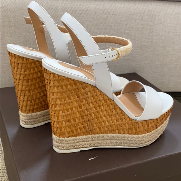 Ferragamo Platform Sandals - Picture 4 of 10